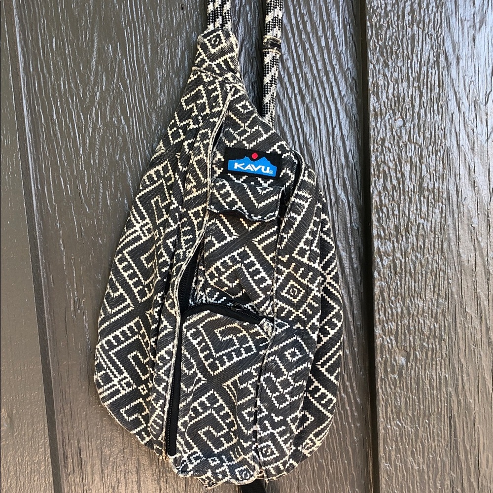 Kavu Black & Cream Geometric Crossbody Sling